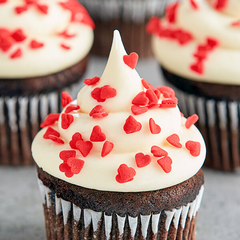 Tiny Red Hearts 2oz.