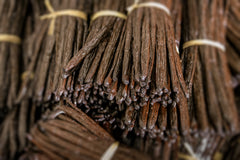 Costa Rica Vanilla Beans - Whole Grade A Hybrid Vanilla Pods for Vanilla Extract and Baking