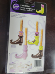 Witch Boot Pretzel Mold - 4 cavity