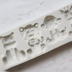 LARGE SAFARI ANIMALS MOLD