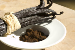 Organic Vanilla Bean Powder - Pure Ground Madagascar Vanilla Powder