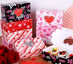 Valentine's Day Bakery Boxes with Heart Window Lrg