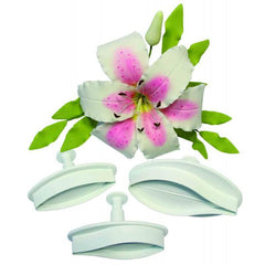 Lily Plunger Cutter Med. set of 2